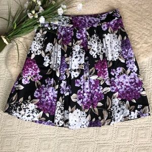 Whitehouse Blackmarket Skirt